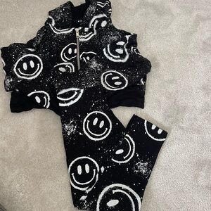 Flowers by Zoe smiley girls set. Size 6. Never worn!